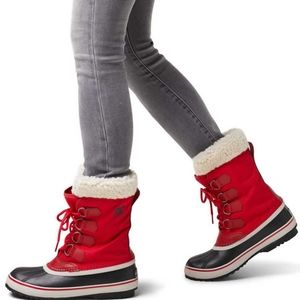 NWT SOREL Silhouette Carnival Winter Boot